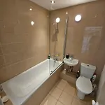Stunning Bohemian 3 Bedroom Queen Square *