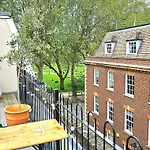 Stunning Bohemian 3 Bedroom Queen Square شقة بريستول